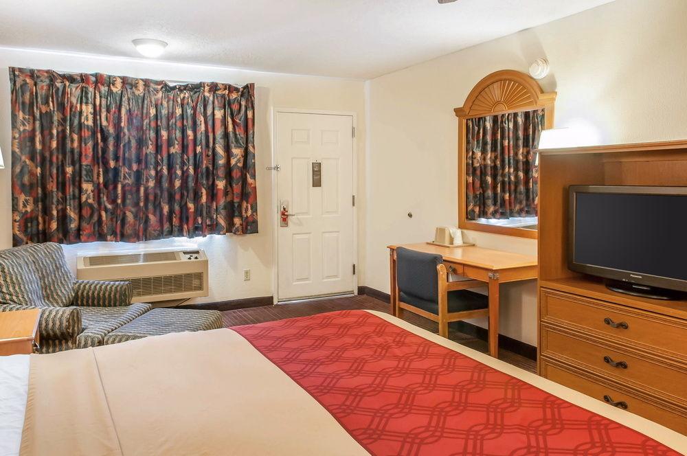 Econo Lodge West - Coors Blvd Albuquerque Bagian luar foto