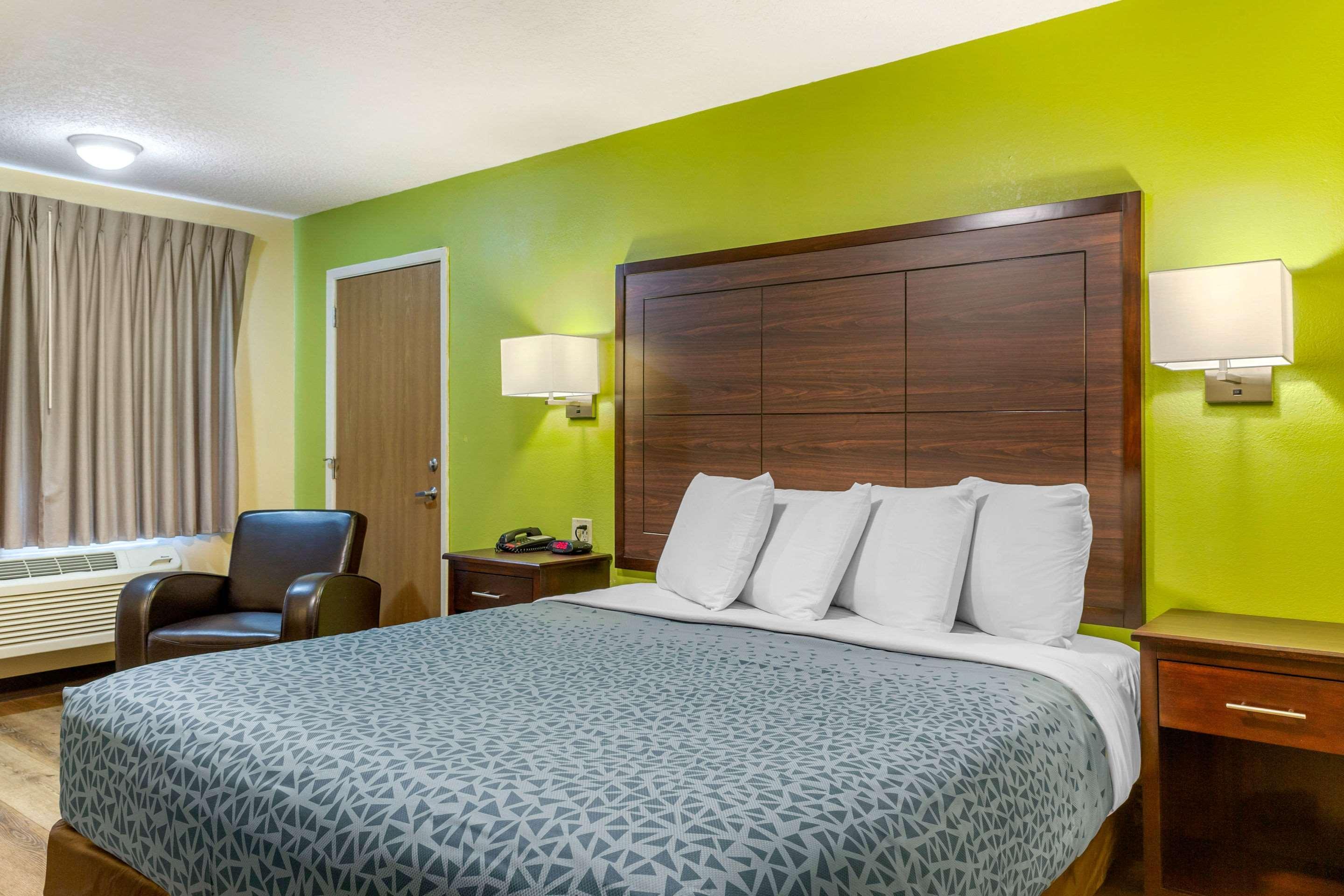 Econo Lodge West - Coors Blvd Albuquerque Bagian luar foto
