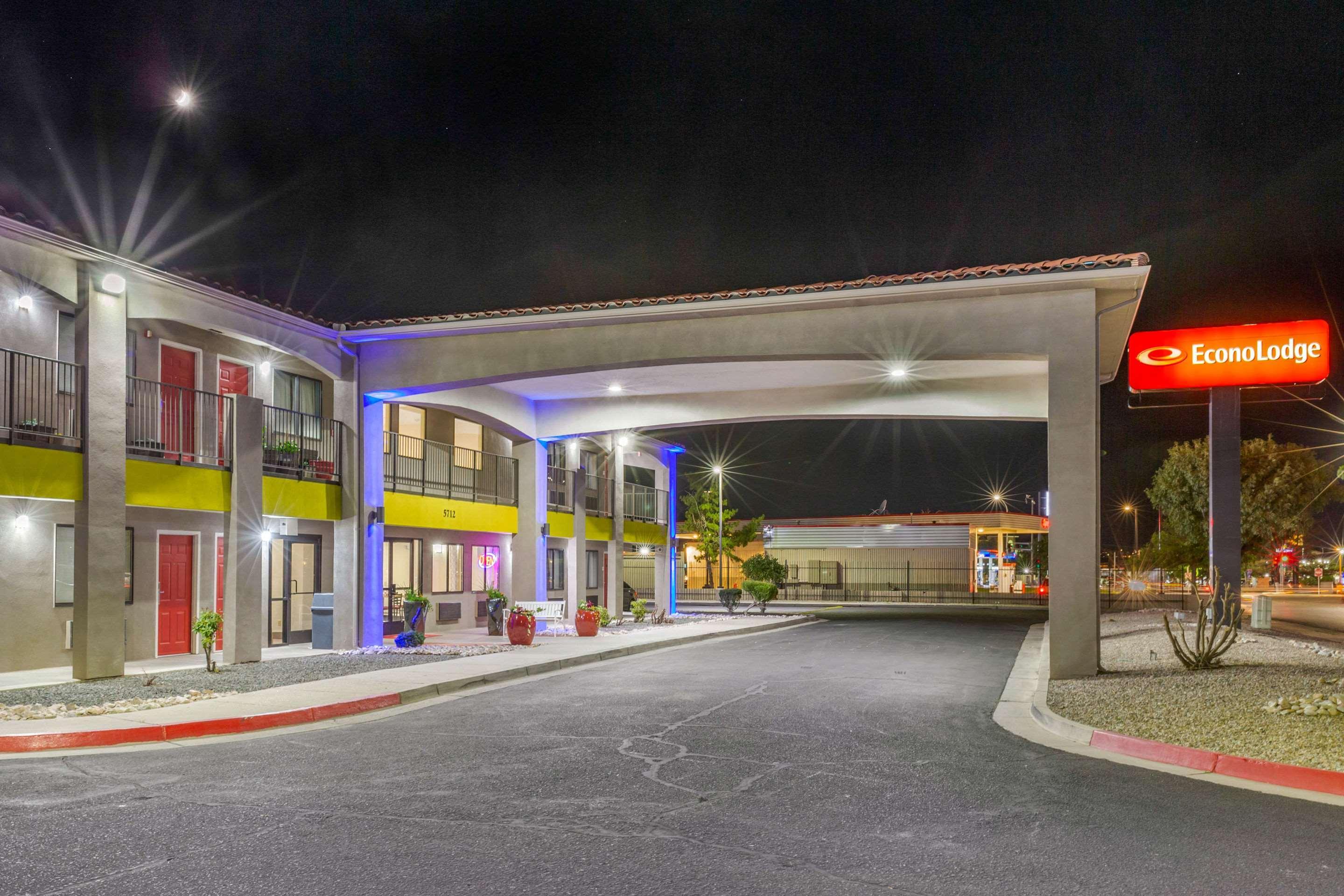 Econo Lodge West - Coors Blvd Albuquerque Bagian luar foto