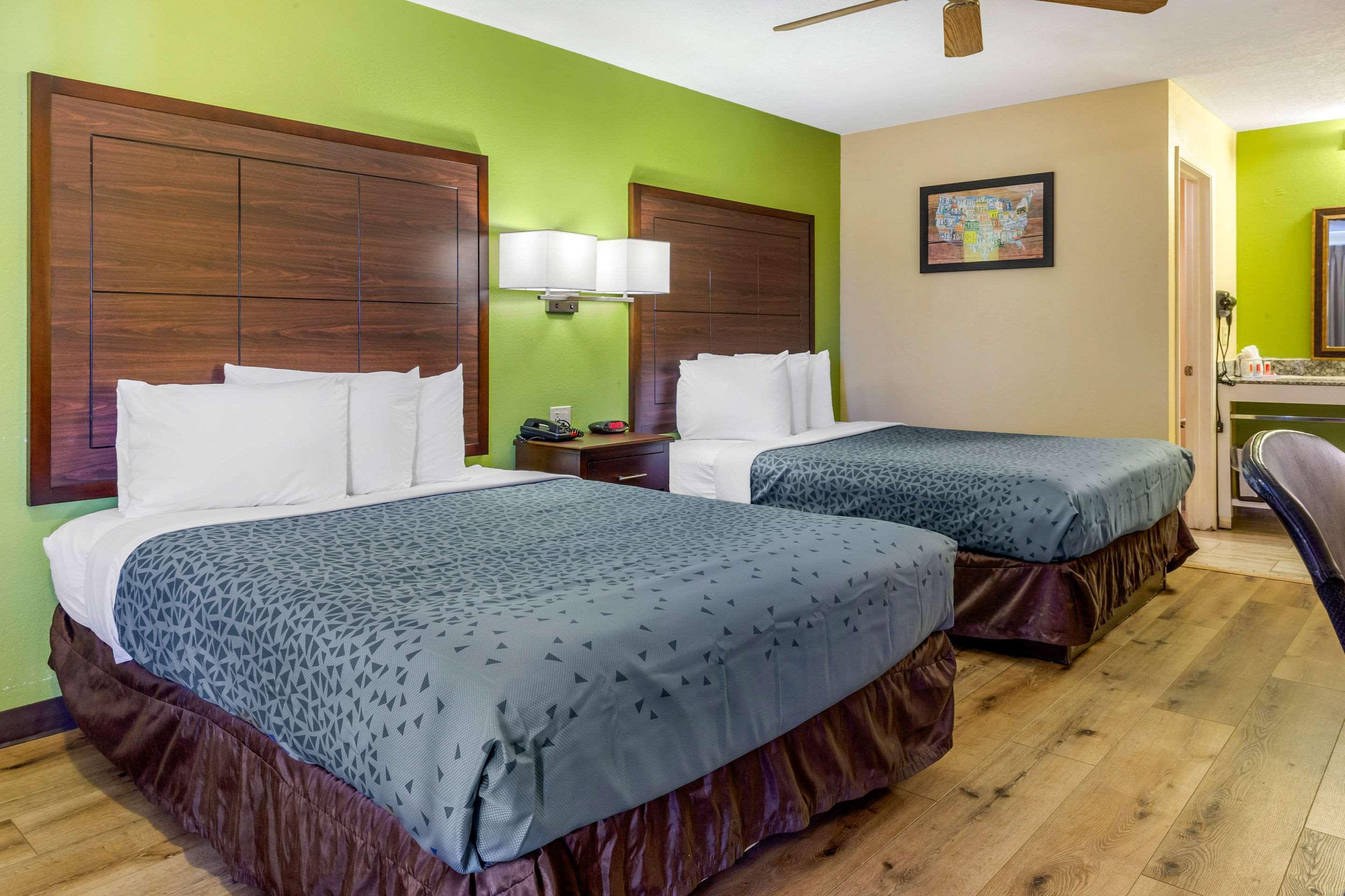 Econo Lodge West - Coors Blvd Albuquerque Bagian luar foto